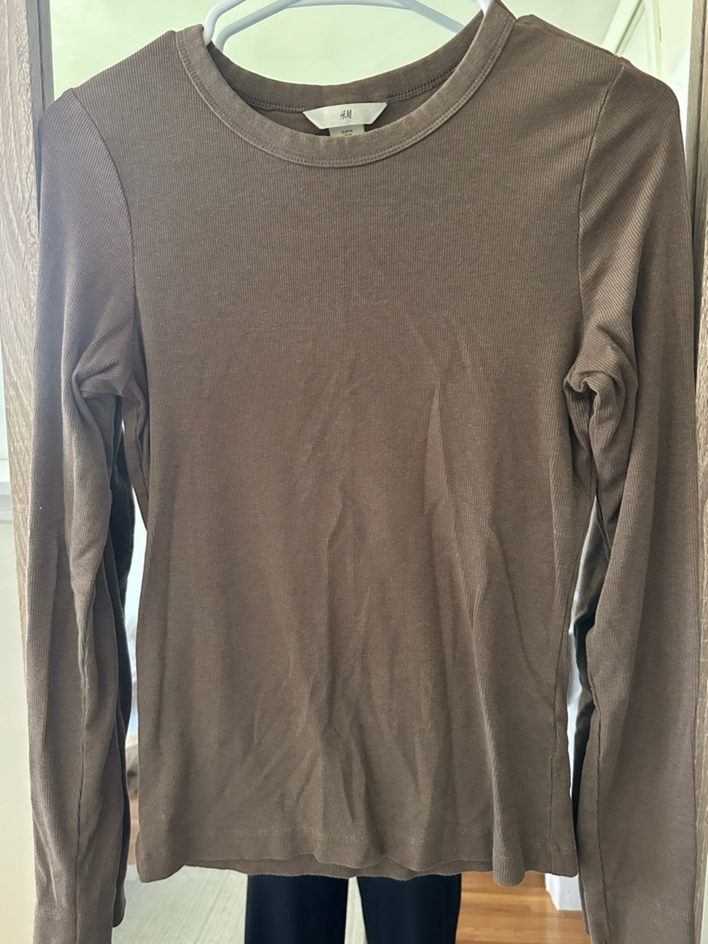 2 H&M Ribbed Long Sleeve Tops in Brown and beige layering tops - Picture 7 of 13